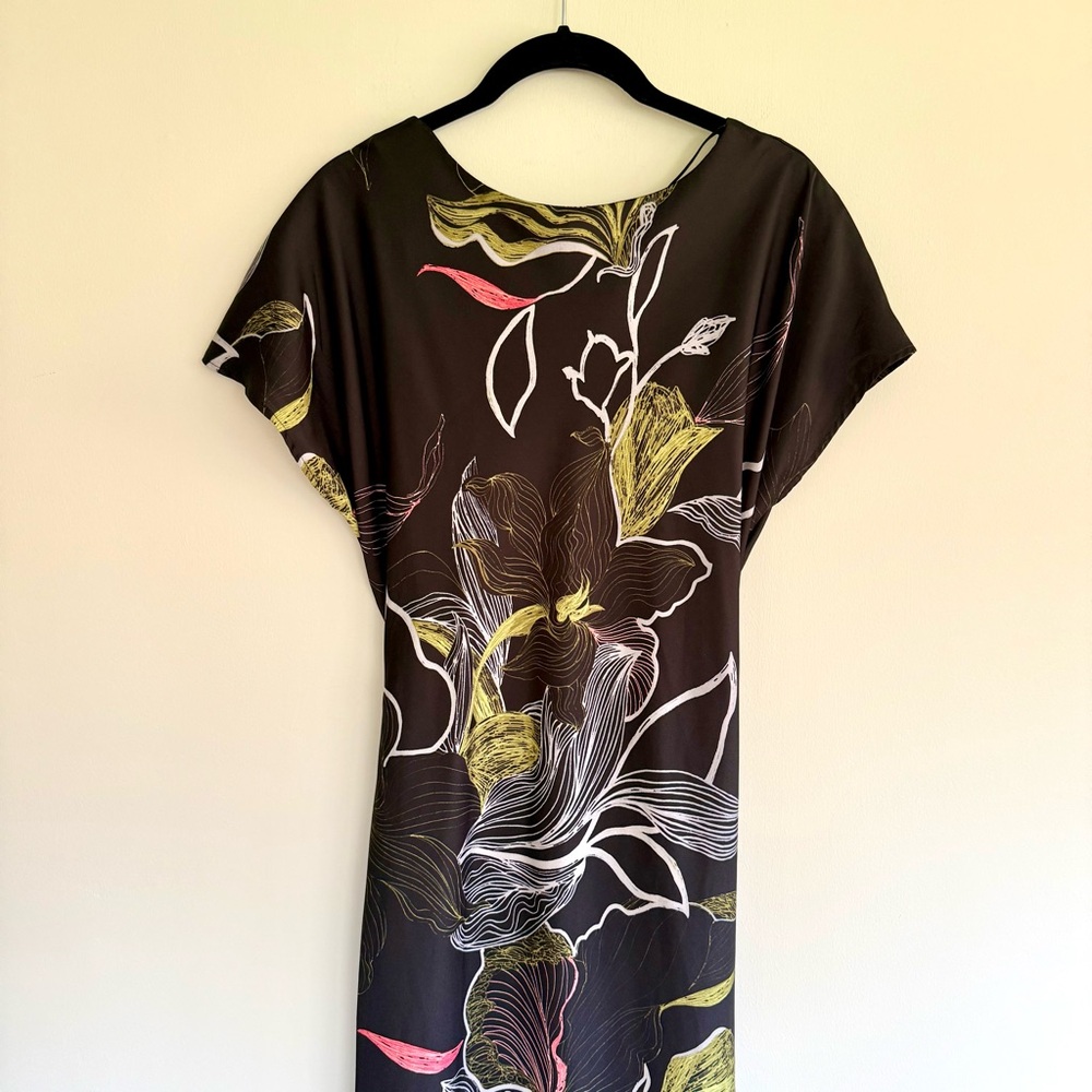 🪷ZARA Women’s Satin Floral Faux Wrap Ruched Short Sleeve Slit Midi Dress - Picture 6 of 9